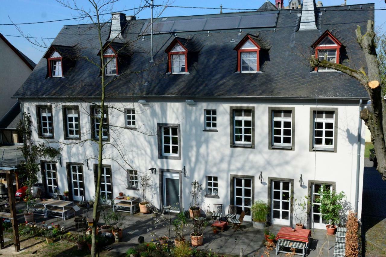 Stiftsherrenhaus Münstermaifeld Εξωτερικό φωτογραφία